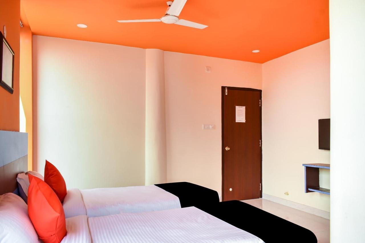 Capital O 67249 Hotel Planet 布巴内什瓦尔 外观 照片