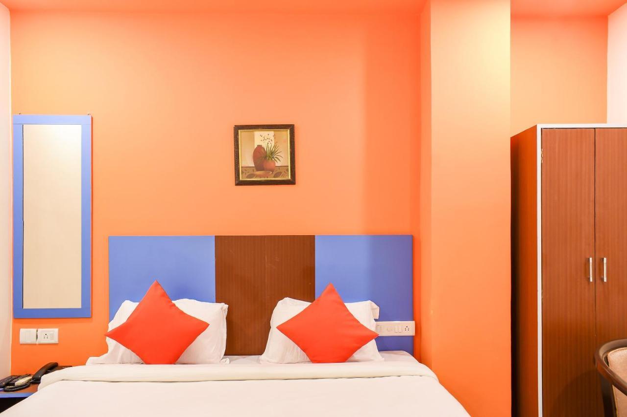 Capital O 67249 Hotel Planet 布巴内什瓦尔 外观 照片